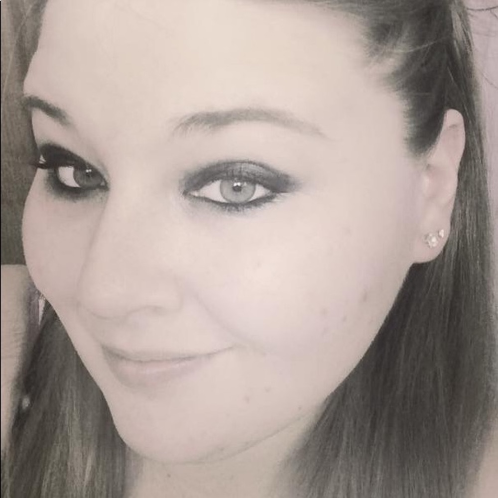 Meet your Posher, Faith